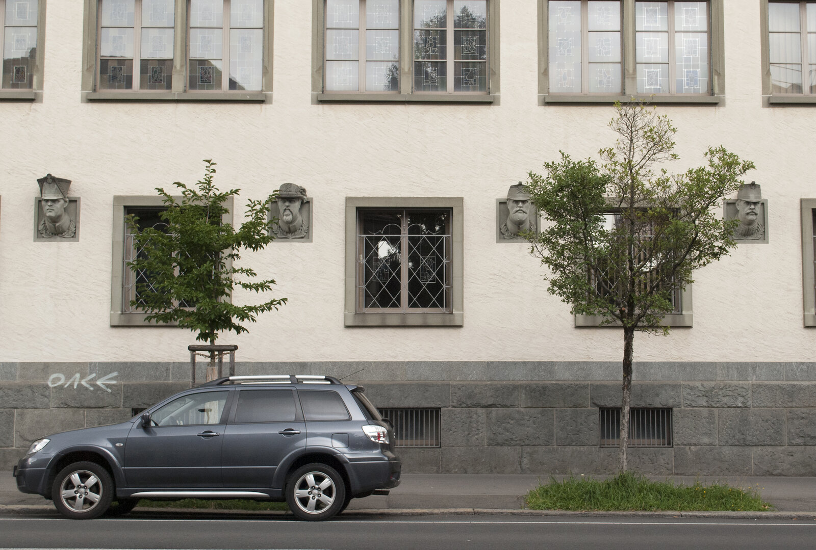 Vier Porträtköpfe, Schweiz