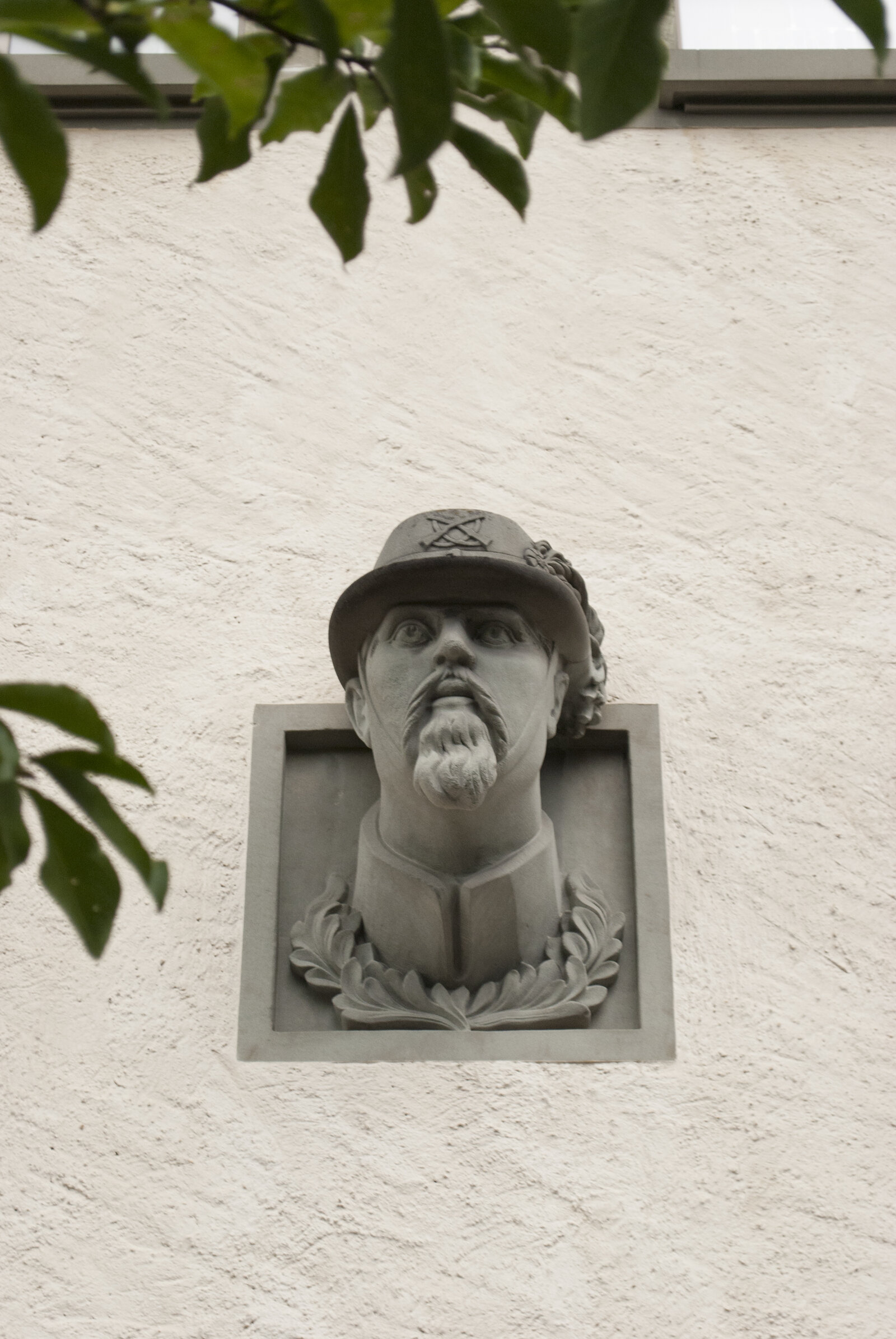 Vier Porträtköpfe, Schweiz